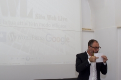 Sito web e strumenti web live 24